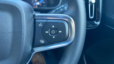 Volvo XC40 2.0 B4P Plus Black Edition 5dr Auto Petrol Estate